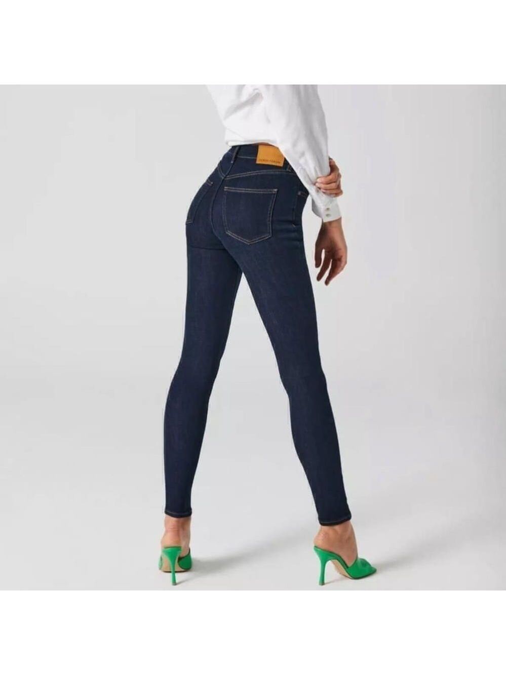 Aritzia Denim Forum The Lola High Rise Skinny 30L Size 26